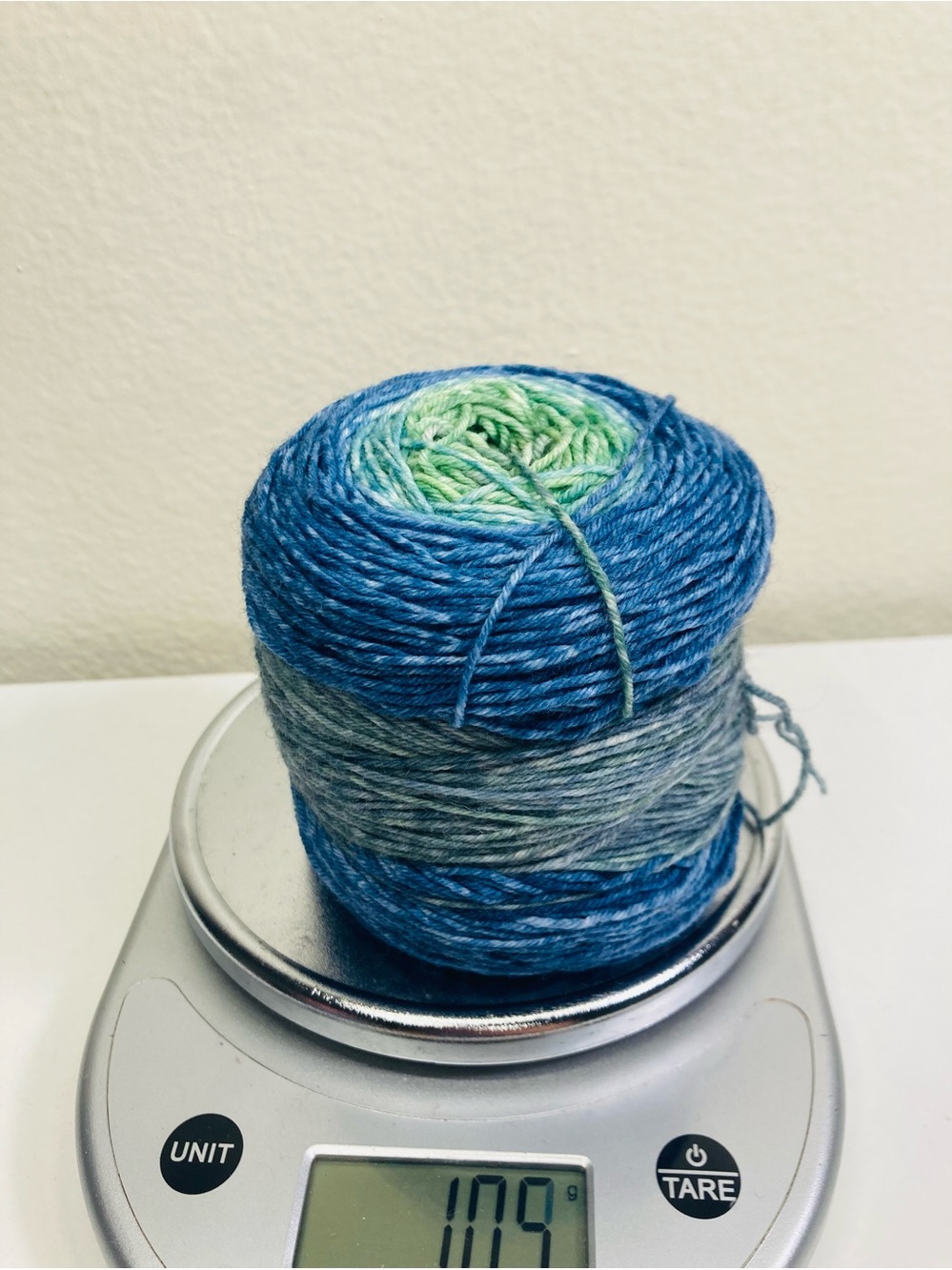 Bargain Yarn: 109g / 3.67 oz Untagged Variegated Yarn Cake
